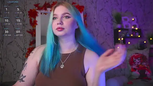 Moon Valkyrie online show from 09.19.25