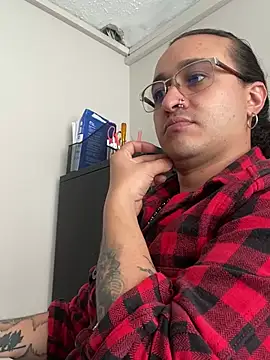 Snapshot of Melkkor chatting on 03.22.25 Melkkor online show from 03.22.25