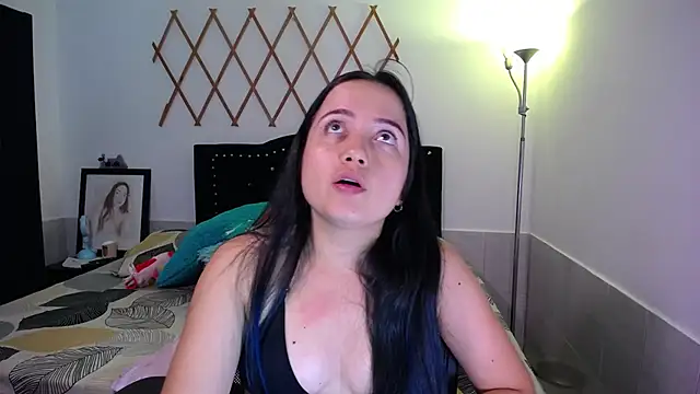 naughty girl 4u online show from 09.18.25