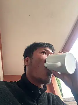 juniiorre online show from 04.22.26