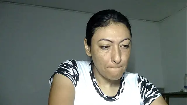 ErikaRika online show from 12.23.24