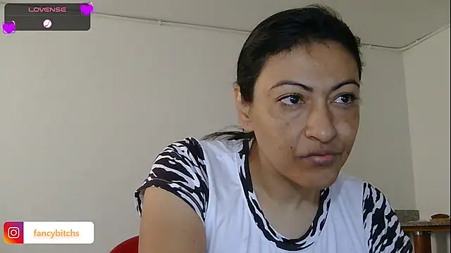 ErikaRika online show from 12.23.24