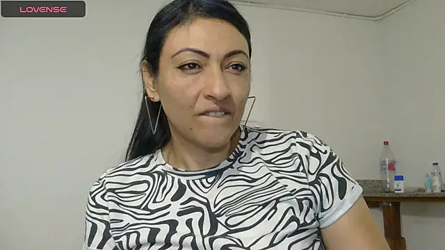 ErikaRika online show from 01.14.25