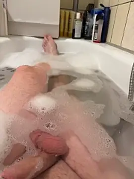 Snapshot of David19932908 chatting on 11.19.25 David19932908 online show from 11.19.25