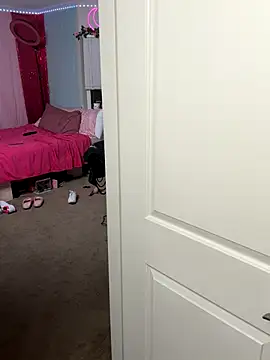 MissRomero online show from 09.26.25