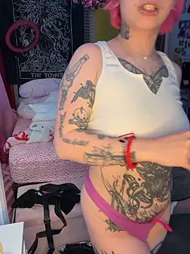 Snapshot of MissRomero chatting on 03.11.26 MissRomero online show from 03.11.26