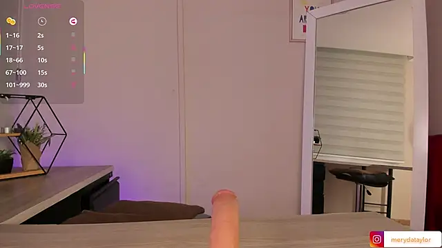 MERIDA TAYLOR online show from 01.22.25