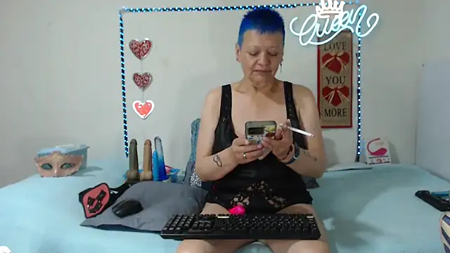 loquitaqueen011 online show from 11.23.25