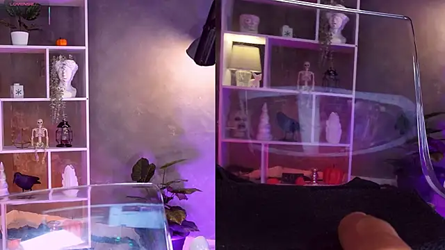 RedJasmine  online show from 10.15.25