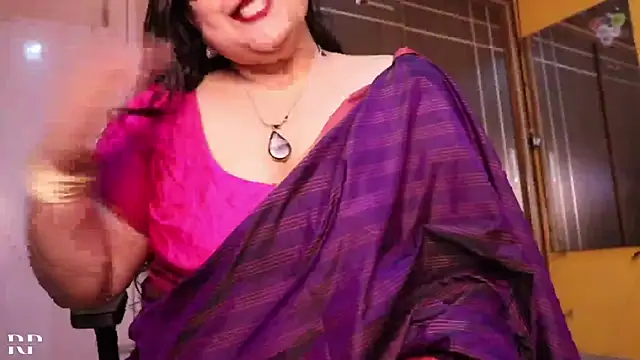 Snapshot of AgniPriya chatting on 02.14.25 AgniPriya online show from 02.14.25