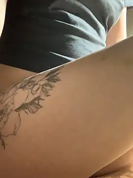 MiaBlossom online show from 01.04.25