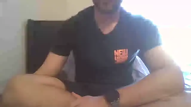 Hotboyo01 online show from 02.16.25