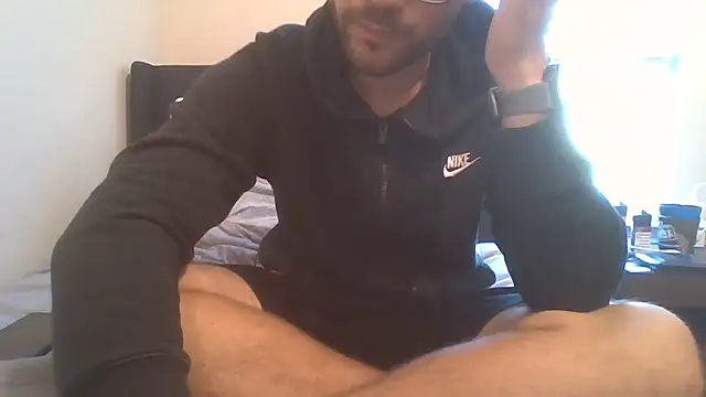 Hotboyo01 online show from 02.17.25