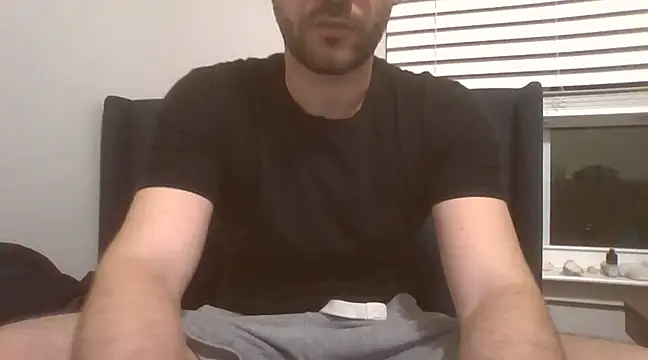 Hotboyo01 online show from 02.22.25