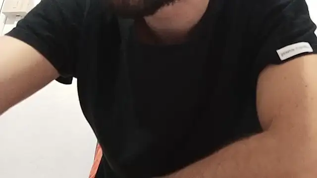 Hotboyo01 online show from 02.26.26