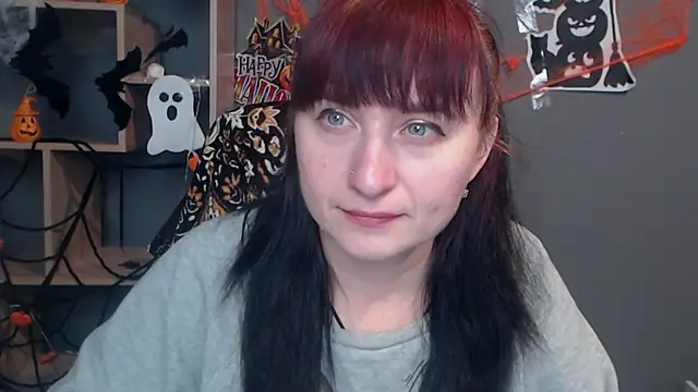 NinaFlawlees online show from 10.20.25