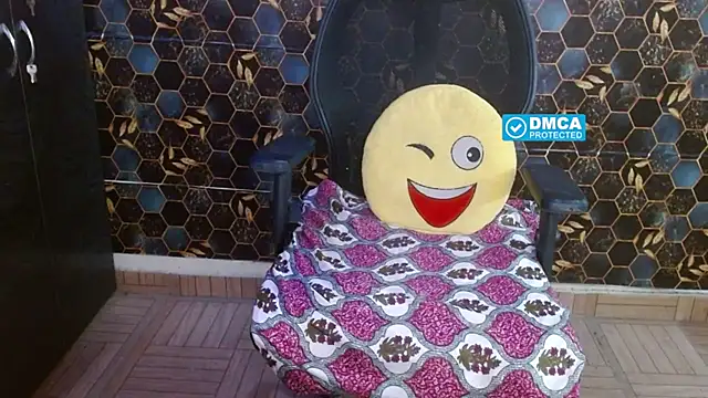 Snapshot of KinderrJoy chatting on 05.23.26 KinderrJoy online show from 05.23.26