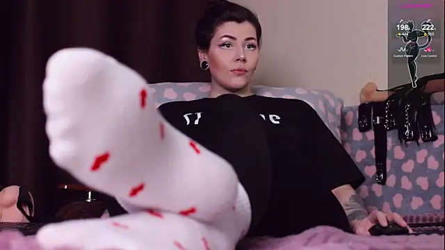 Luna Blake online show from 12.14.24