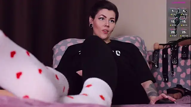 Luna Blake online show from 12.25.24