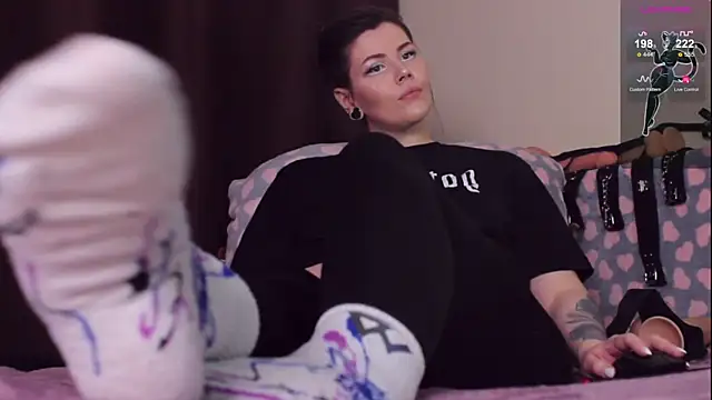 Luna Blake online show from 01.23.25