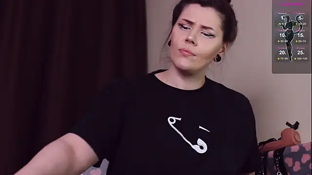 Luna Blake online show from 01.30.25