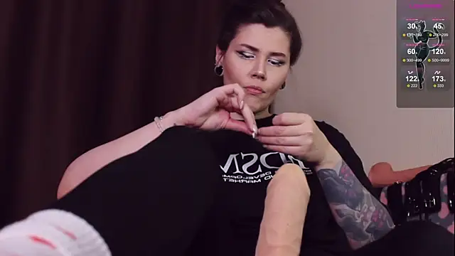 Luna Blake online show from 02.06.25