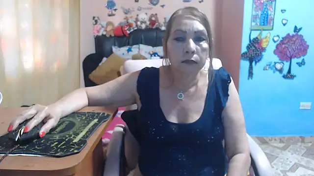 Snapshot of milfeddy_ chatting on 06.03.26 milfeddy online show from 06.03.26
