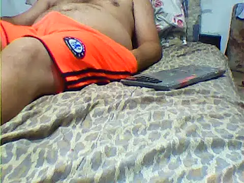 Snapshot of messi_syssy chatting on 02.21.25 messi syssy online show from 02.21.25