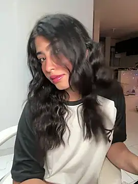 Snapshot of Gaby_zahir_ chatting on 12.12.24 Gaby zahir online show from 12.12.24