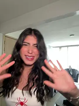 Snapshot of Gaby_zahir_ chatting on 12.23.24 Gaby zahir online show from 12.23.24