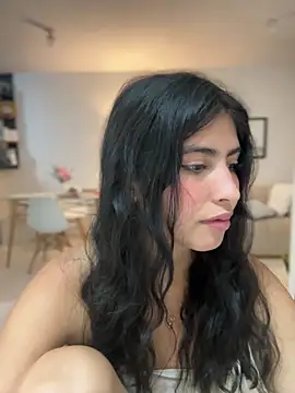 Snapshot of Gaby_zahir_ chatting on 03.11.25 Gaby zahir online show from 03.11.25