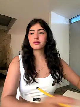 Snapshot of Gaby_zahir_ chatting on 09.09.25 Gaby zahir online show from 09.09.25