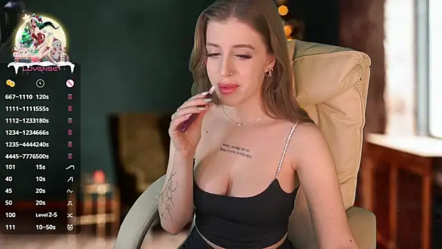 Snapshot of PenellopaRaw chatting on 01.07.25 PenellopaRaw online show from 01.07.25