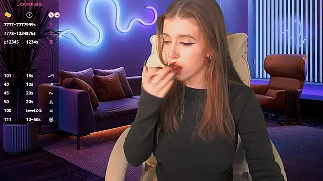 Snapshot of PenellopaRaw chatting on 01.29.25 PenellopaRaw online show from 01.29.25