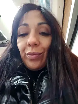 LeticiaWoods online show from 12.21.24