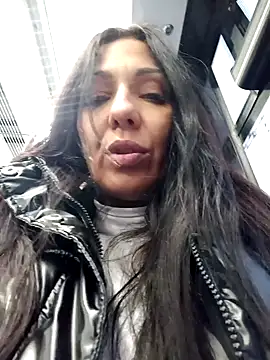 LeticiaWoods online show from 01.12.25