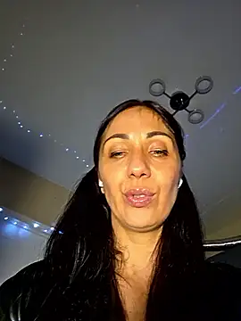 Snapshot of LeticiaWoods chatting on 06.22.26 LeticiaWoods online show from 06.22.26
