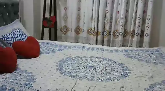 Snapshot of cutebengaligirl chatting on 12.13.24 cutebengaligirl online show from 12.13.24