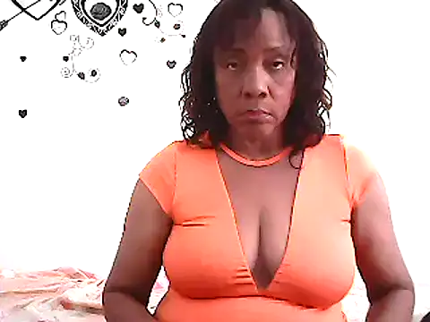 Snapshot of RoosePaarker chatting on 12.15.24 RoosePaarker online show from 12.15.24