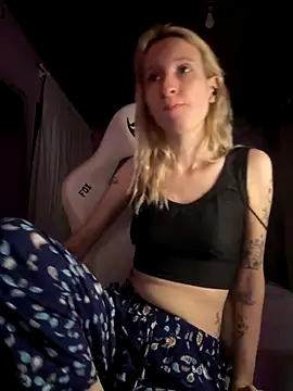 bunnydark00 online show from 12.20.25