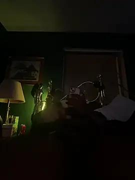 Snapshot of sukisnpaii chatting on 04.10.26 sukisnpaii online show from 04.10.26