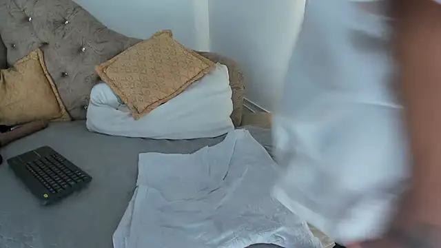 Snapshot of Naughty__Mom chatting on 12.22.24 Naughty Mom online show from 12.22.24