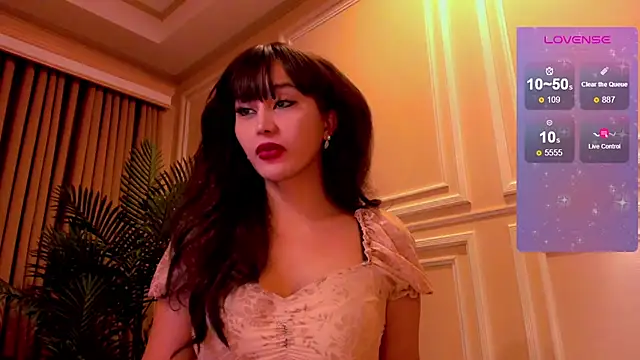 YOURCRISTINAS online show from 11.19.25