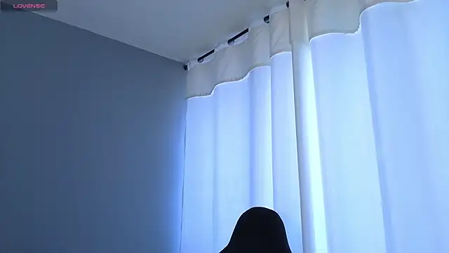 Snapshot of BrookeMiller chatting on 11.18.25 BrookeMiller online show from 11.18.25