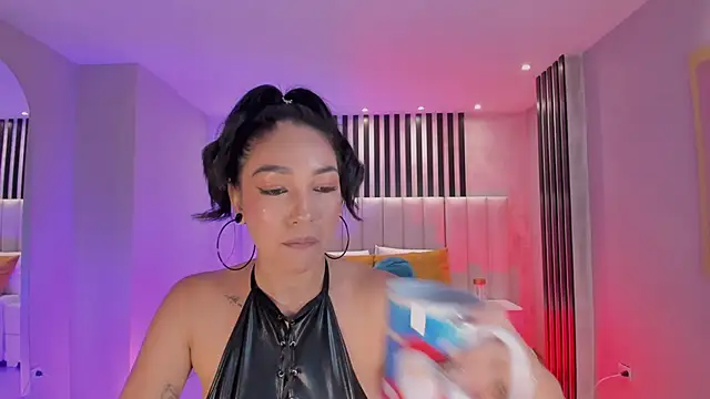 RossieRhoades online show from 01.28.25