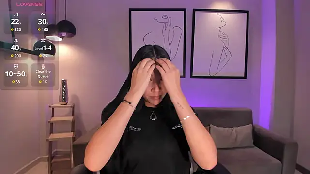 RossieRhoades online show from 03.07.25