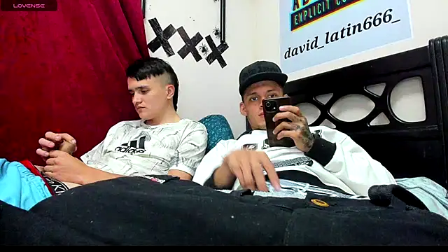 Snapshot of davidlatin66 chatting on 01.22.25 davidlatin66 online show from 01.22.25