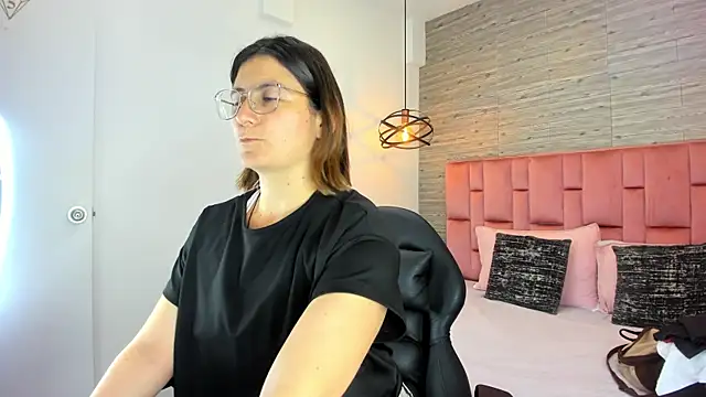 SarahDeyvis online show from 09.28.25