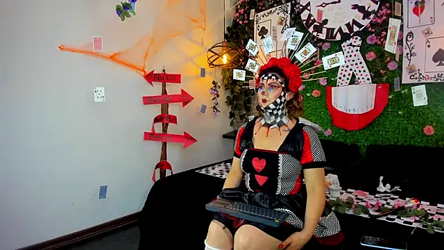 SarahDeyvis online show from 10.30.25