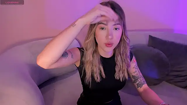 EveBensonX online show from 02.25.25